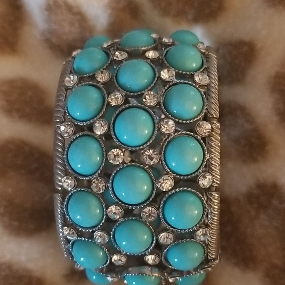 Chic turquoise and rhinestone bracelet - Picture 5 of 6